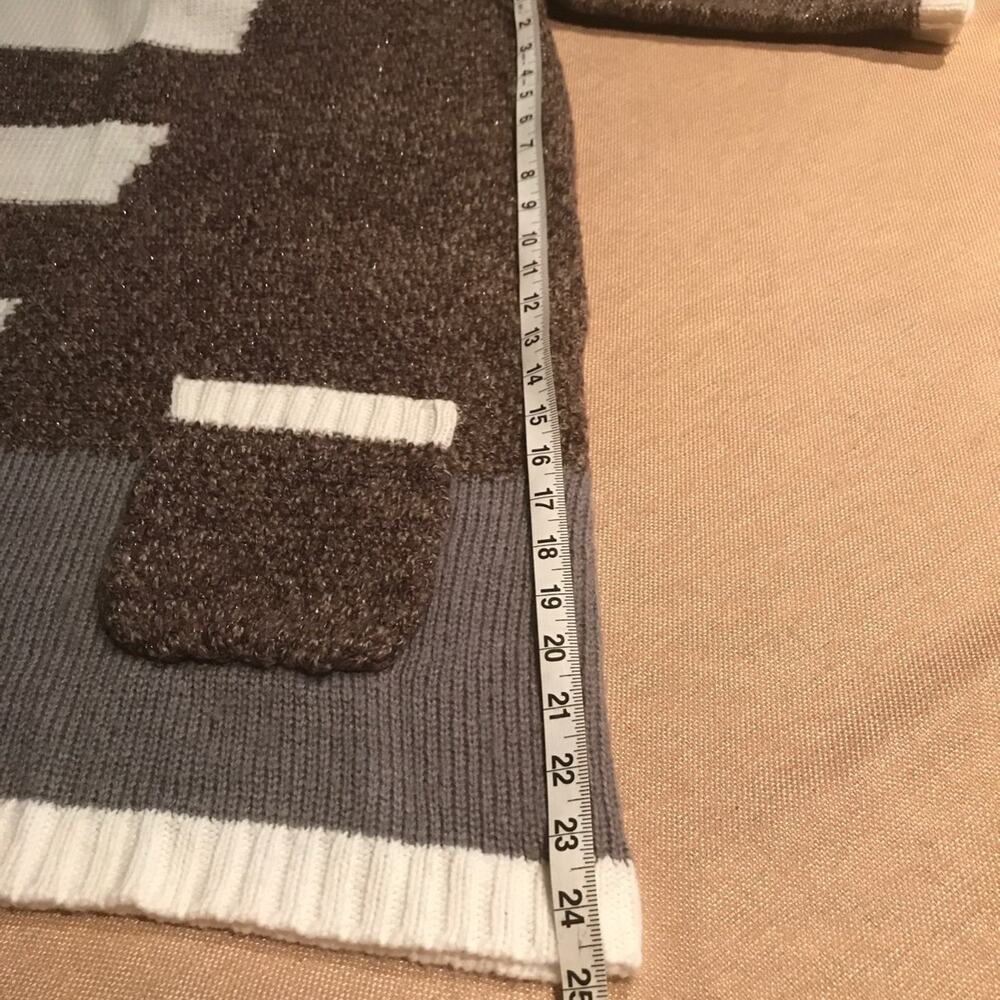 Ladies Large Sweater - Picture 5 of 6